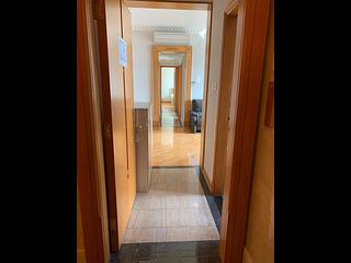 Fortress Hill - Le Sommet Block 1 02