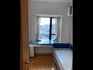 Fortress Hill - Le Sommet Block 1 04