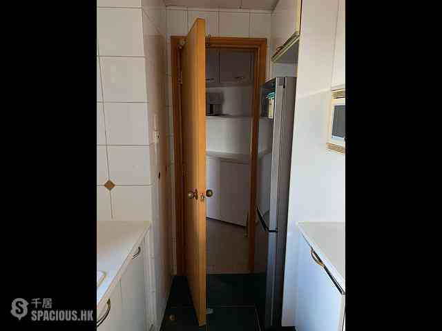 Fortress Hill - Le Sommet Block 1 09