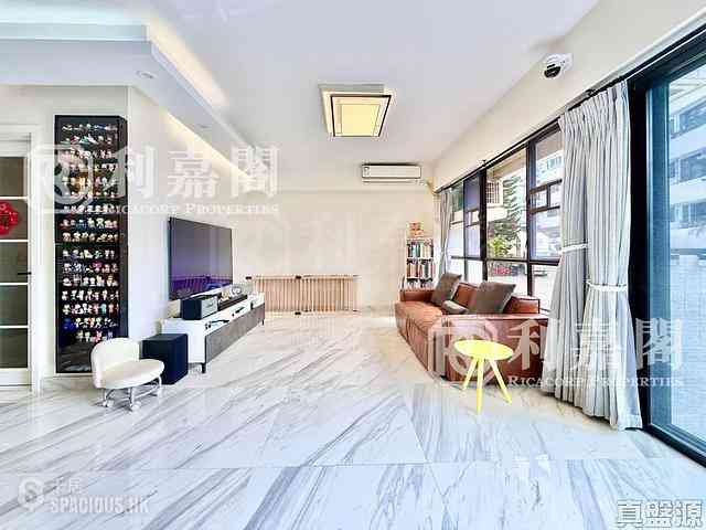 Clear Water Bay - Green Park Block 1 02