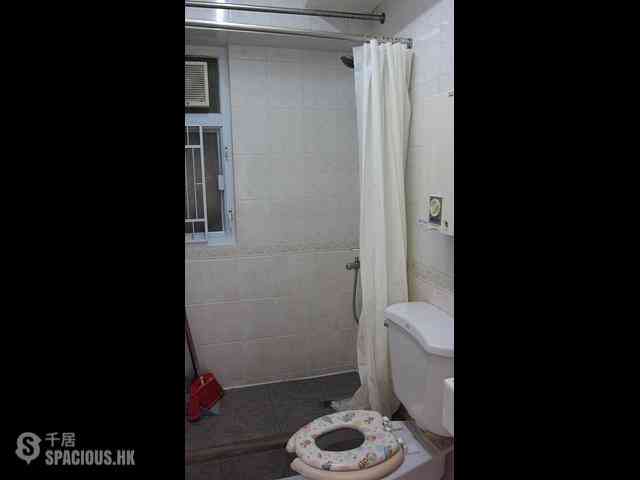 Quarry Bay - Westlands Court Ngar Lan Mansion 05