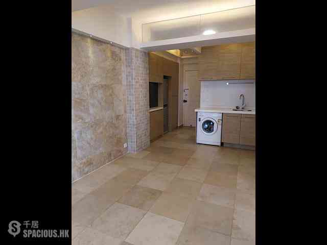 Happy Valley - Evone Court 01