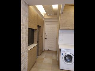 Happy Valley - Evone Court 03