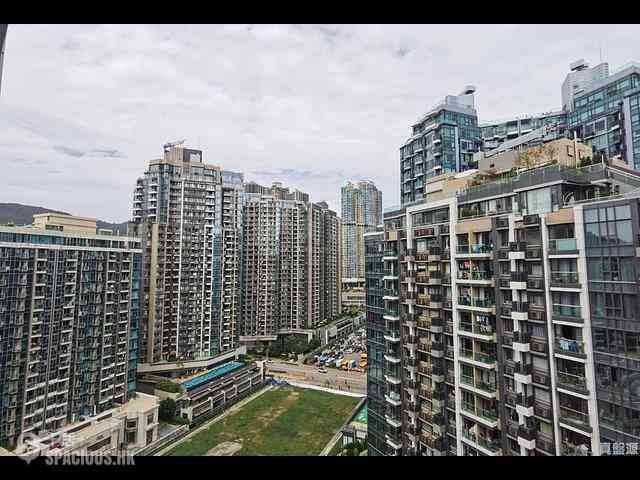 Tseung Kwan O - The Wings Ocean Wings Block 5 01