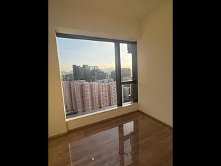 Ngau Tau Kok - The Aperture 04