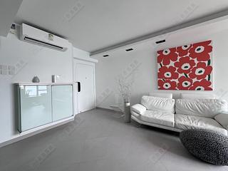 Tai Kok Tsui - Island Harbourview Block 8 03