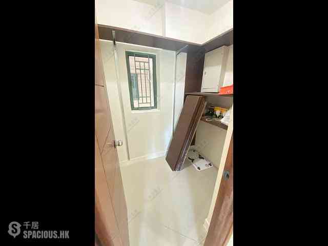 Tai Kok Tsui - Island Harbourview Block 8 08