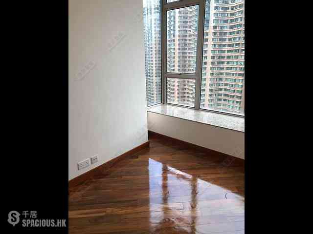 Tai Kok Tsui - Imperial Cullinan Tower 8 06
