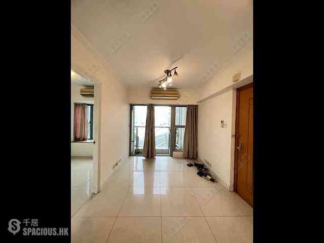 Tai Kok Tsui - Hampton Place Tower 3 03