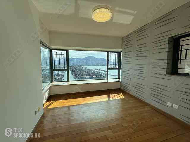 Tai Kok Tsui - Island Harbourview Block 7 04