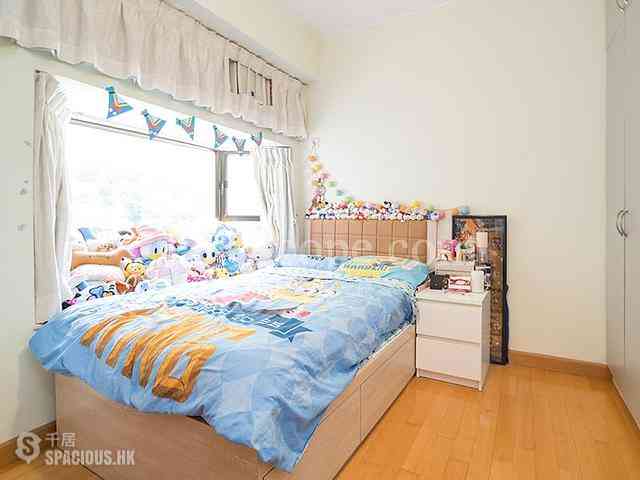 Happy Valley - Ventris Place 08