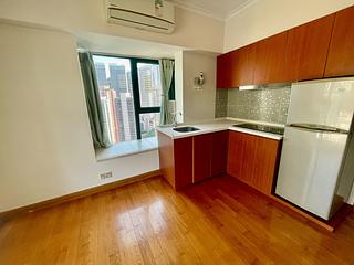 Kennedy Town - University Heights 07