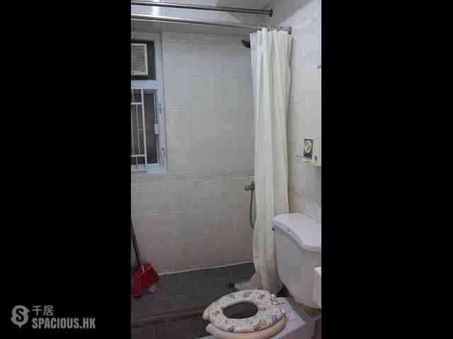 Quarry Bay - Westlands Court Ngar Lan Mansion 03