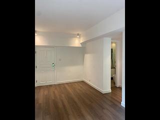 Mid Levels Central - Scenecliff Block 2 02