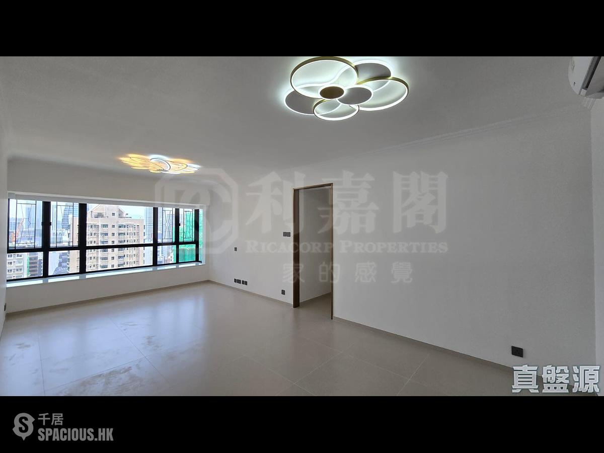 Mid Levels Central - The Grand Panorama Block 3 01