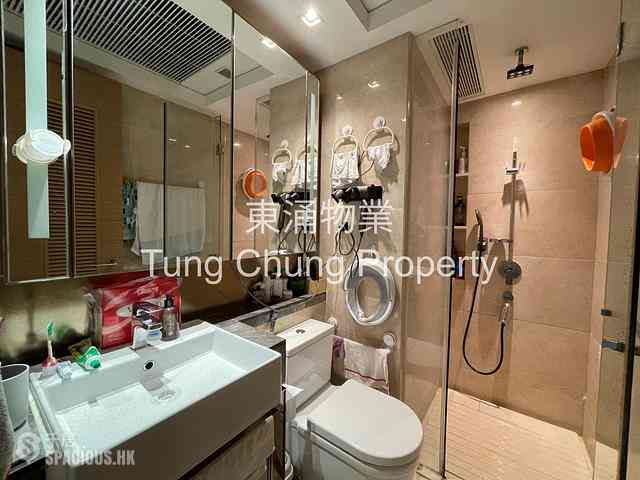 Tung Chung - Century Link Phase 2 Tower 1B 07