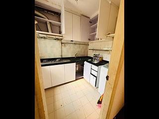 Tai Wai - Holford Gardens Fook Hey Court (Block 2) 04