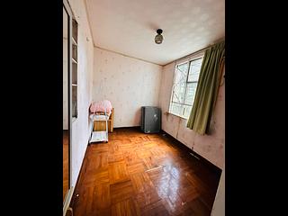 Tai Wai - Holford Gardens Fook Hey Court (Block 2) 02