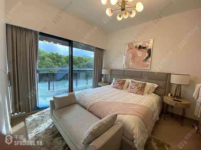 Sha Tin - St Moritz Apex 2 05