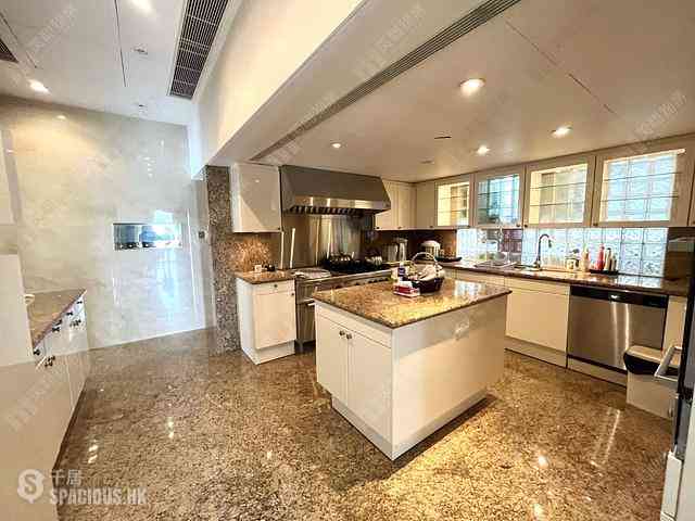 The Peak - Altadena House 08