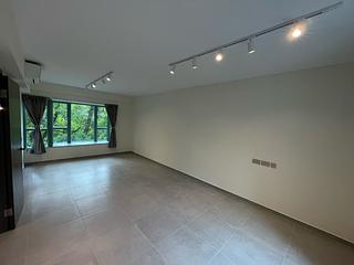 Tai Po - Parc Versailles 10