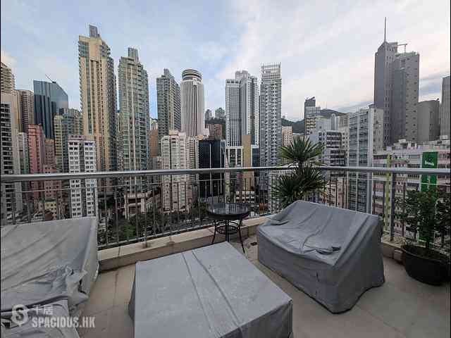 Wan Chai - Hip Sang Building 02