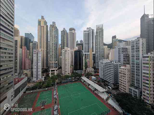 Wan Chai - Hip Sang Building 04