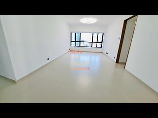 Mid Levels Central - The Grand Panorama Block 3 02
