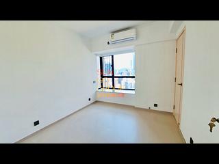 Mid Levels Central - The Grand Panorama Block 3 08