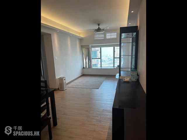 Tung Chung - Coastal Skyline Phase 1 Block 5 01