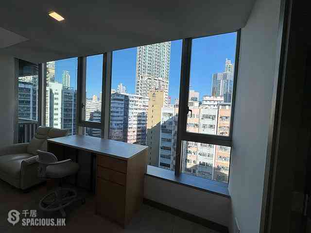 Tai Kok Tsui - L・Living 23 03