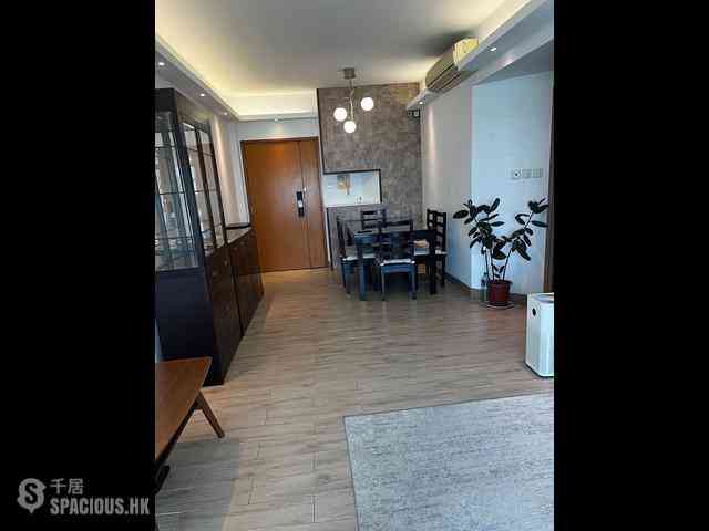 Tung Chung - Coastal Skyline Phase 1 Block 5 02