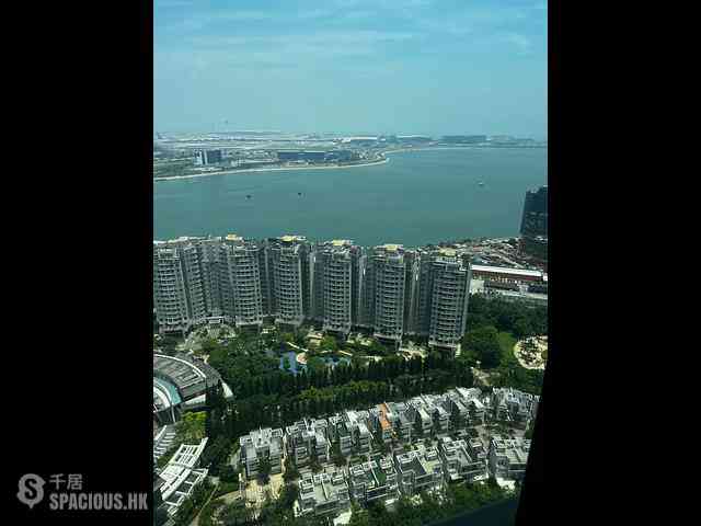 Tung Chung - Coastal Skyline Phase 1 Block 5 03