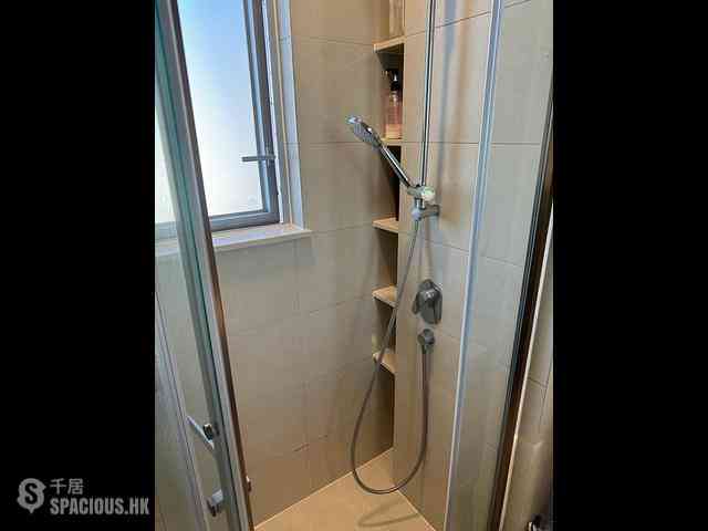 Tai Kok Tsui - L・Living 23 11