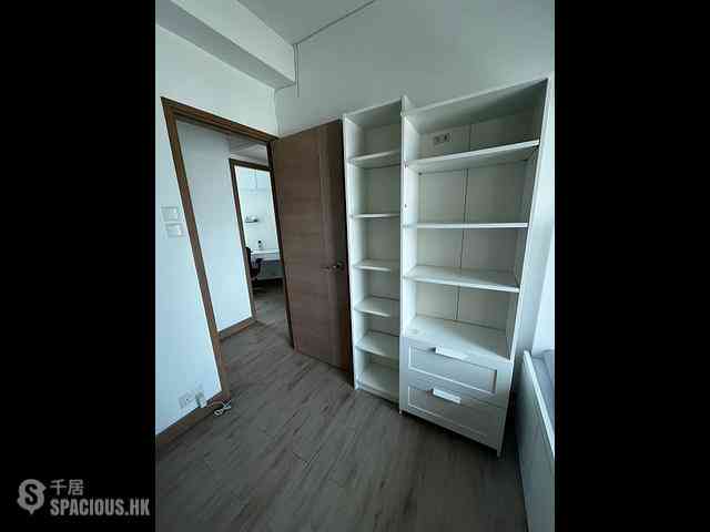 Tung Chung - Coastal Skyline Phase 1 Block 5 08