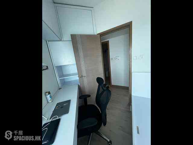 Tung Chung - Coastal Skyline Phase 1 Block 5 10