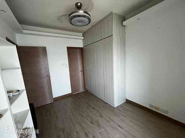 Tung Chung - Coastal Skyline Phase 1 Block 5 12