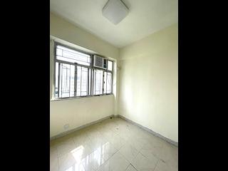 Yuen Long - Yue Fat House (Building) 05