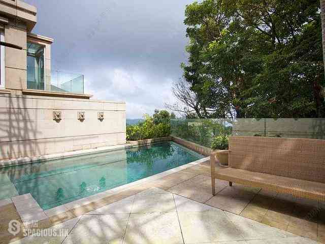 The Peak - 28, Gough Hill Road 01