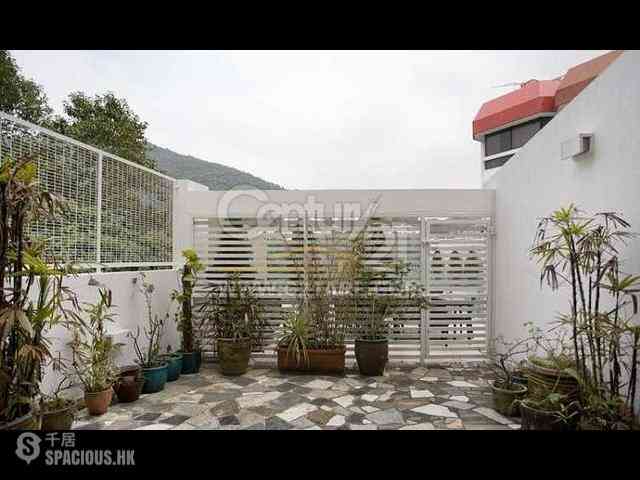 Pok Fu Lam - 3, Consort Rise 01