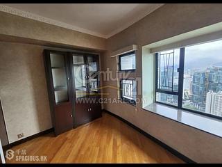 Mid Levels Central - Birchwood Place 05