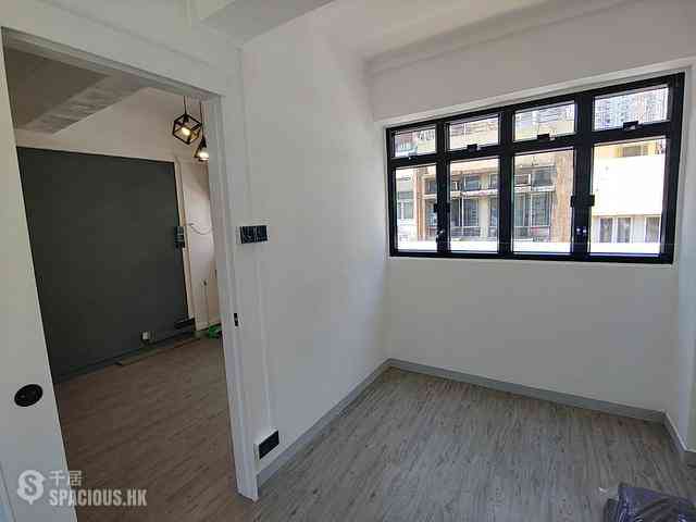 Poho - 18-20, Upper Station Street 07