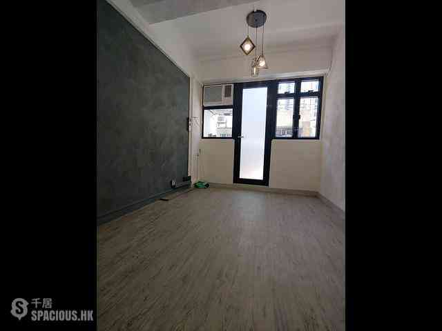 Poho - 18-20, Upper Station Street 08