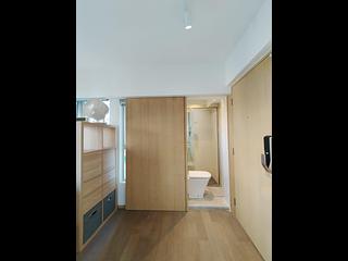 Wan Chai - Valiant Court 03