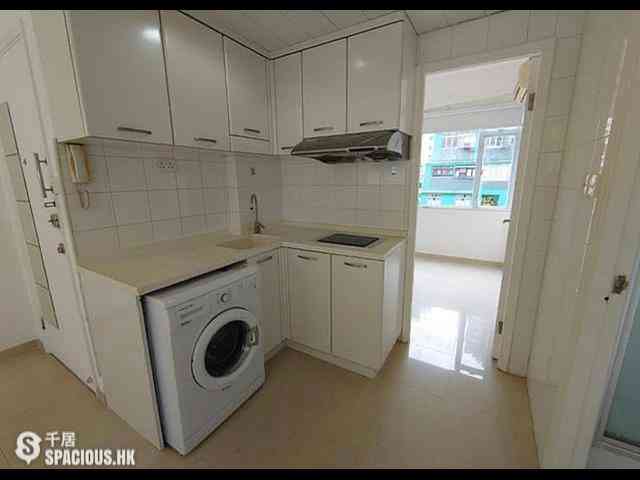 Poho - 49-51, Sai Street 01