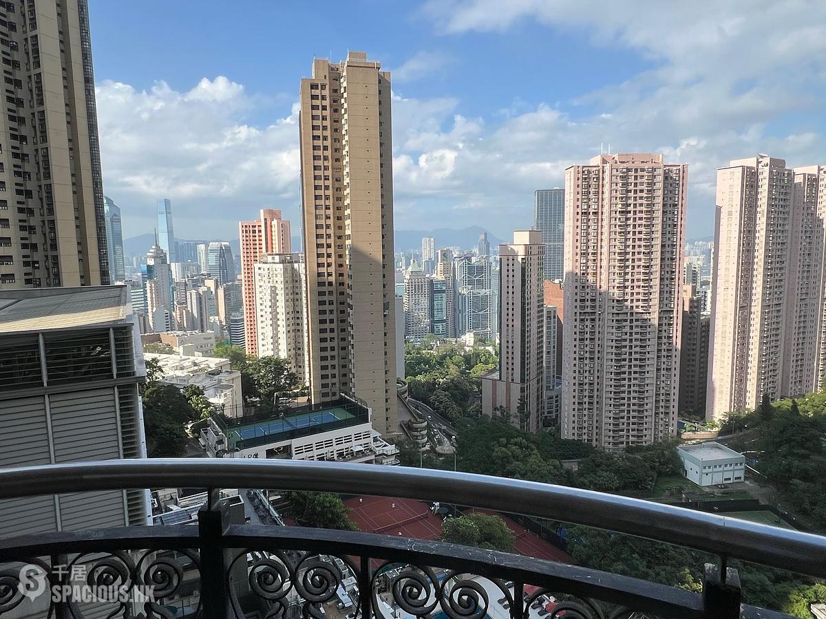 Mid Levels Central - Clovelly Court Block 1 01