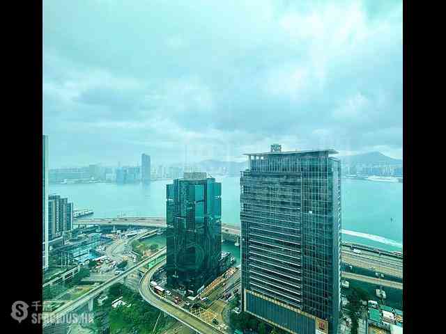 Quarry Bay - La Place De Victoria 01