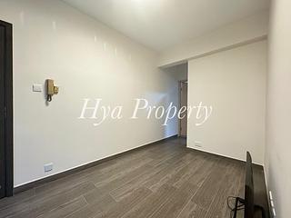 Mid Levels Central - Good View Court 02