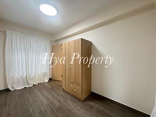 Mid Levels Central - Good View Court 04