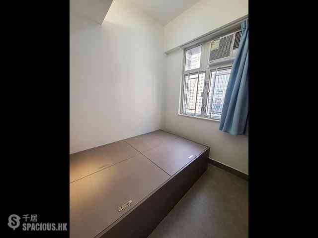 Sheung Wan - Hang Fat Building 03